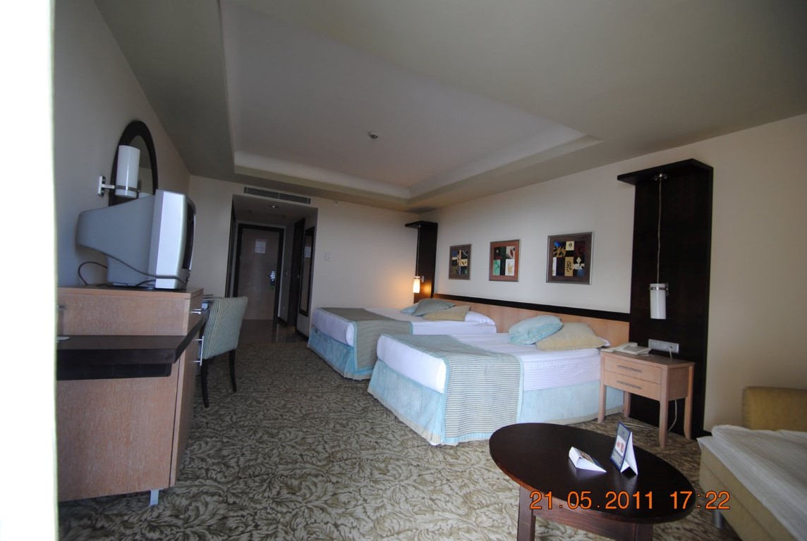 imagini hotel ROYAL WINGS LARA